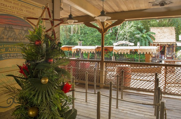 Jingle Cruise decorations