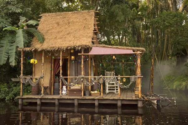 Jingle Cruise decorations