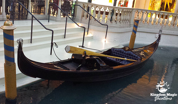 venetian-gondola