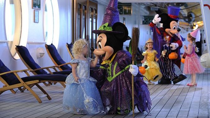 1379452908000-DisneyShipHalloween