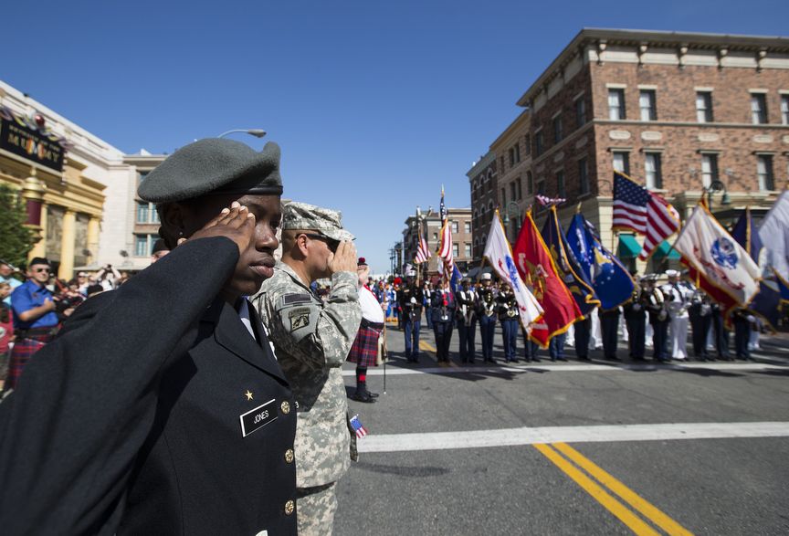 Universal Orlando Resort celebrated Veterans Day with a special in-park parade featuring its Veteran Network