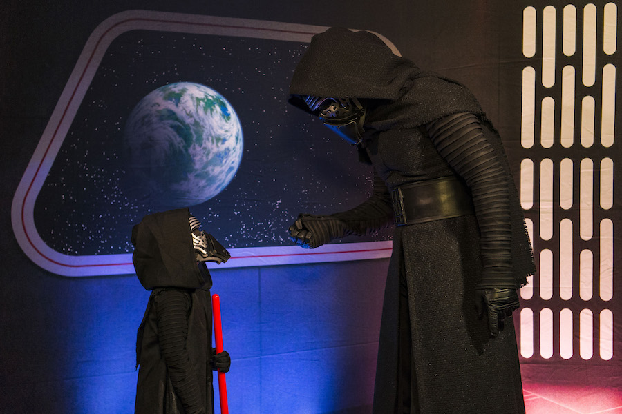 Out-Of-This-Galaxy Experiences Aboard Star Wars Day at Sea